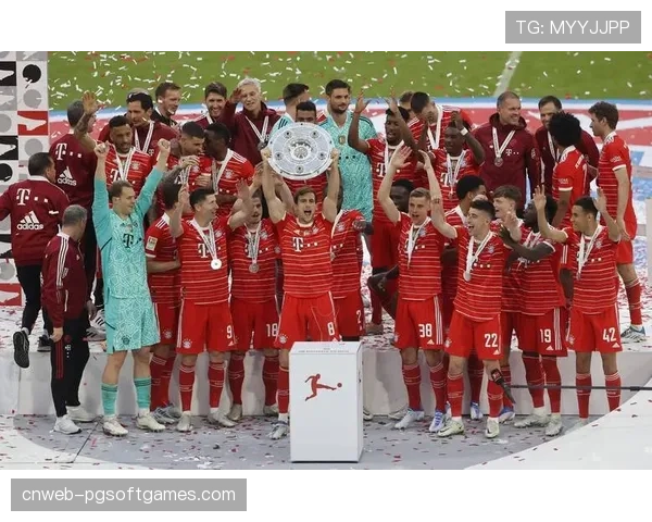 德甲联盟就2026-27赛季起增加替补名额至7人提案进行首次俱乐部投票